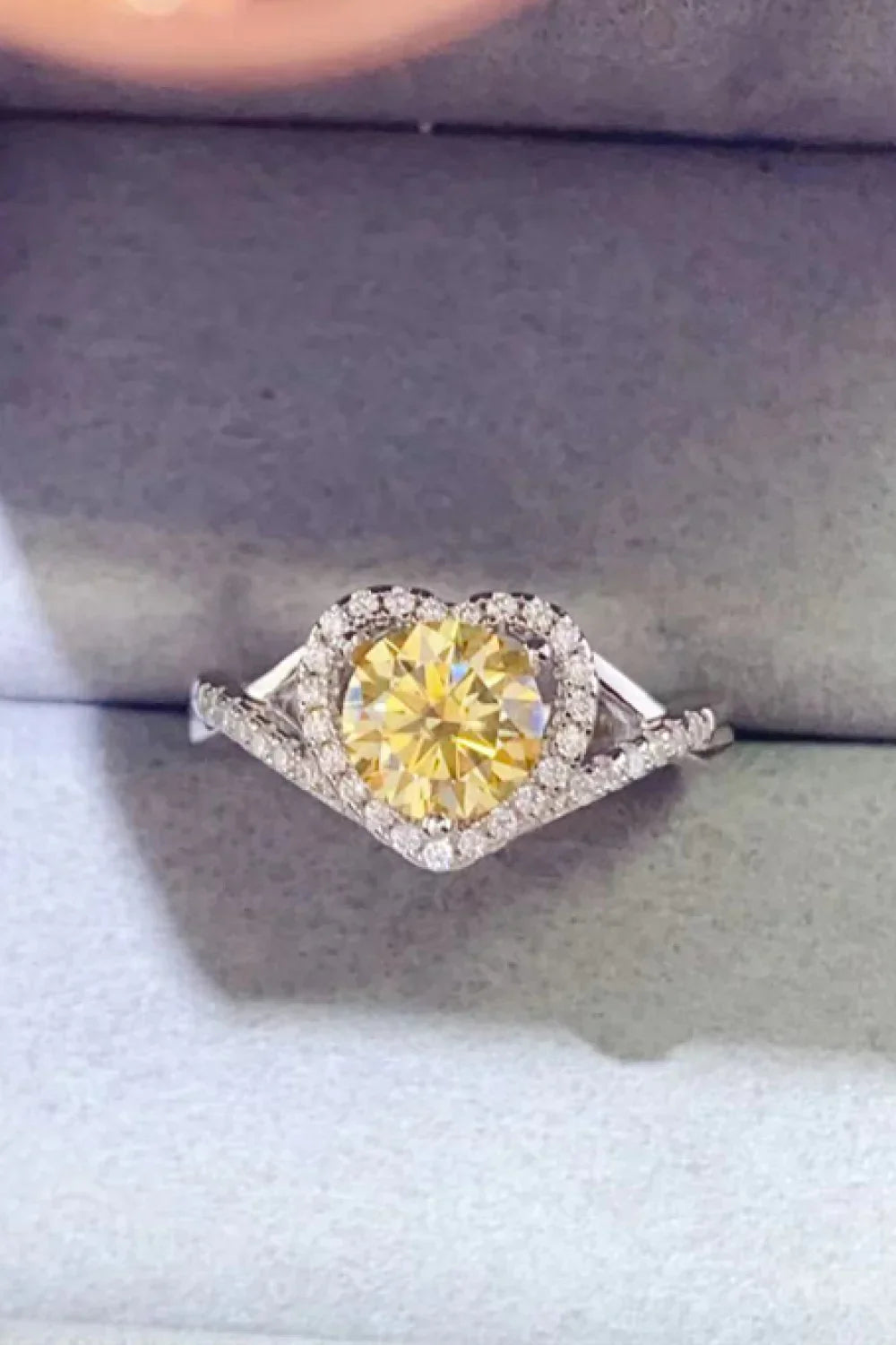 Moissanite Heart Ring Sterling Silver 1 Carat Stone - Southern Shores Clothing