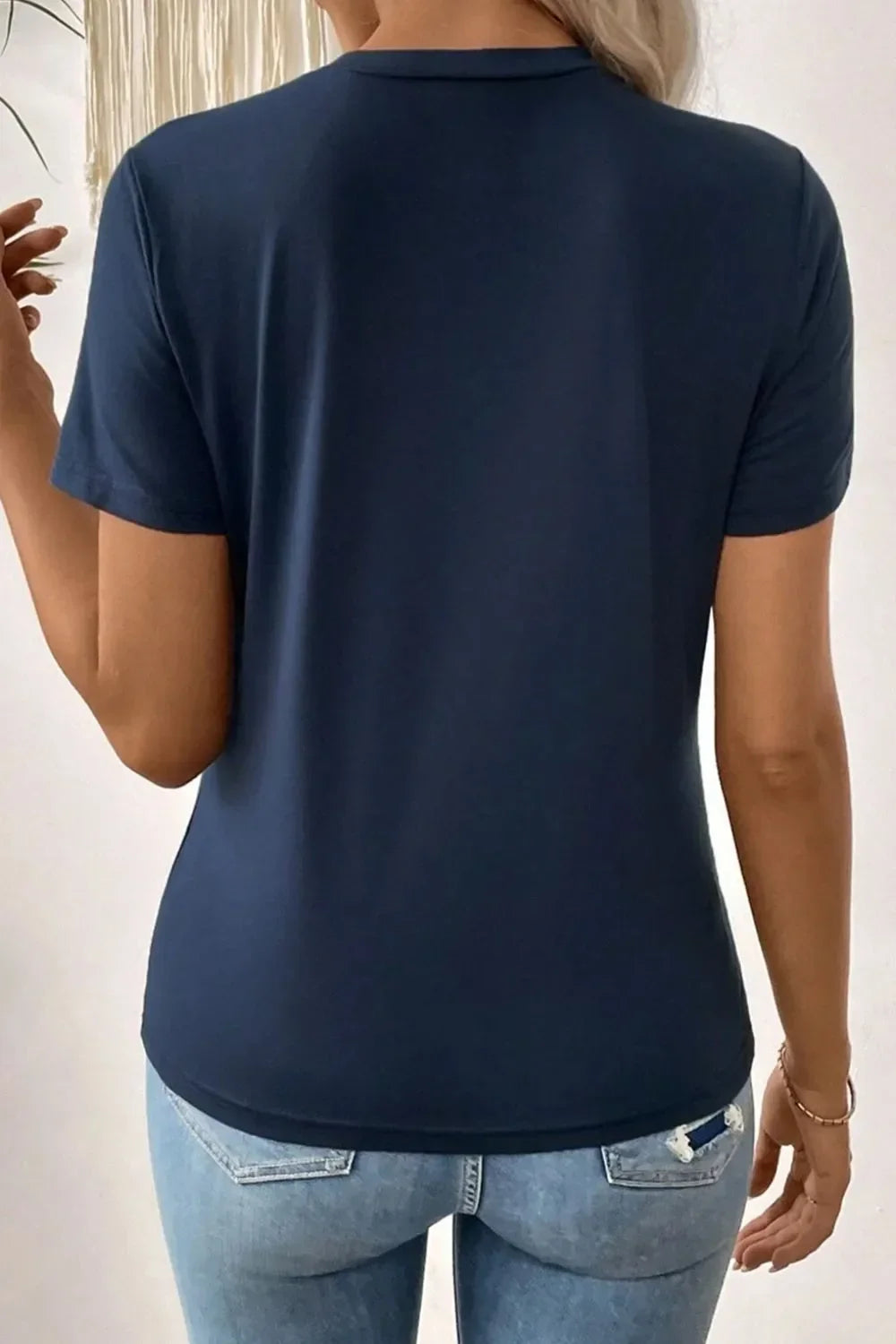 Solid Round Neck T Shirt With Moderate Stretch - Southern Shores Clothing