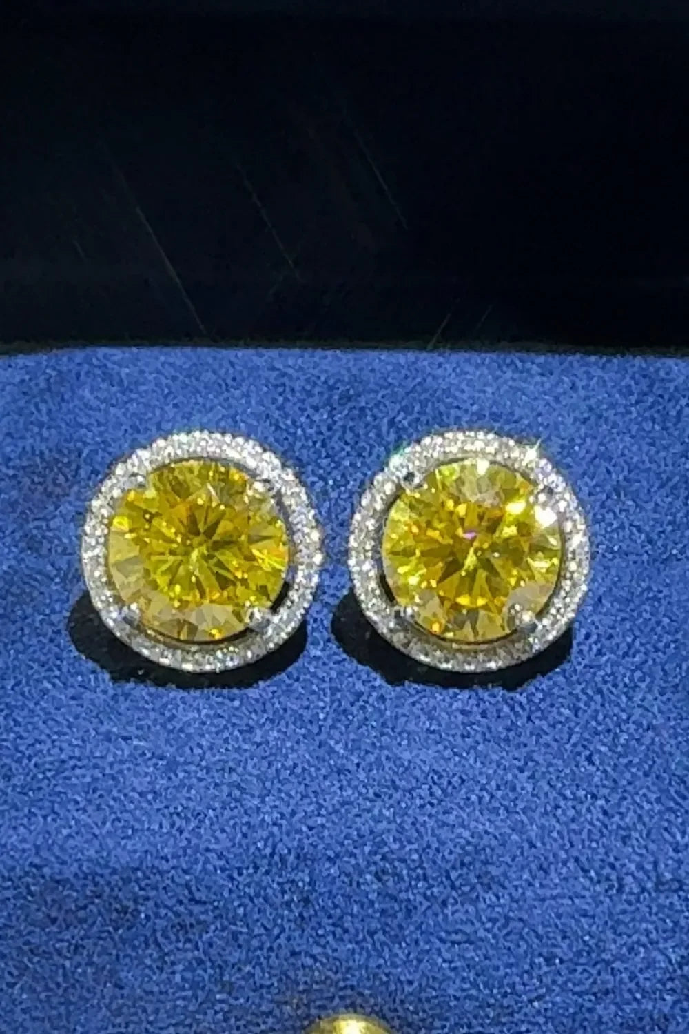 4 Carat Moissanite Sterling Silver Earrings - Southern Shores Clothing