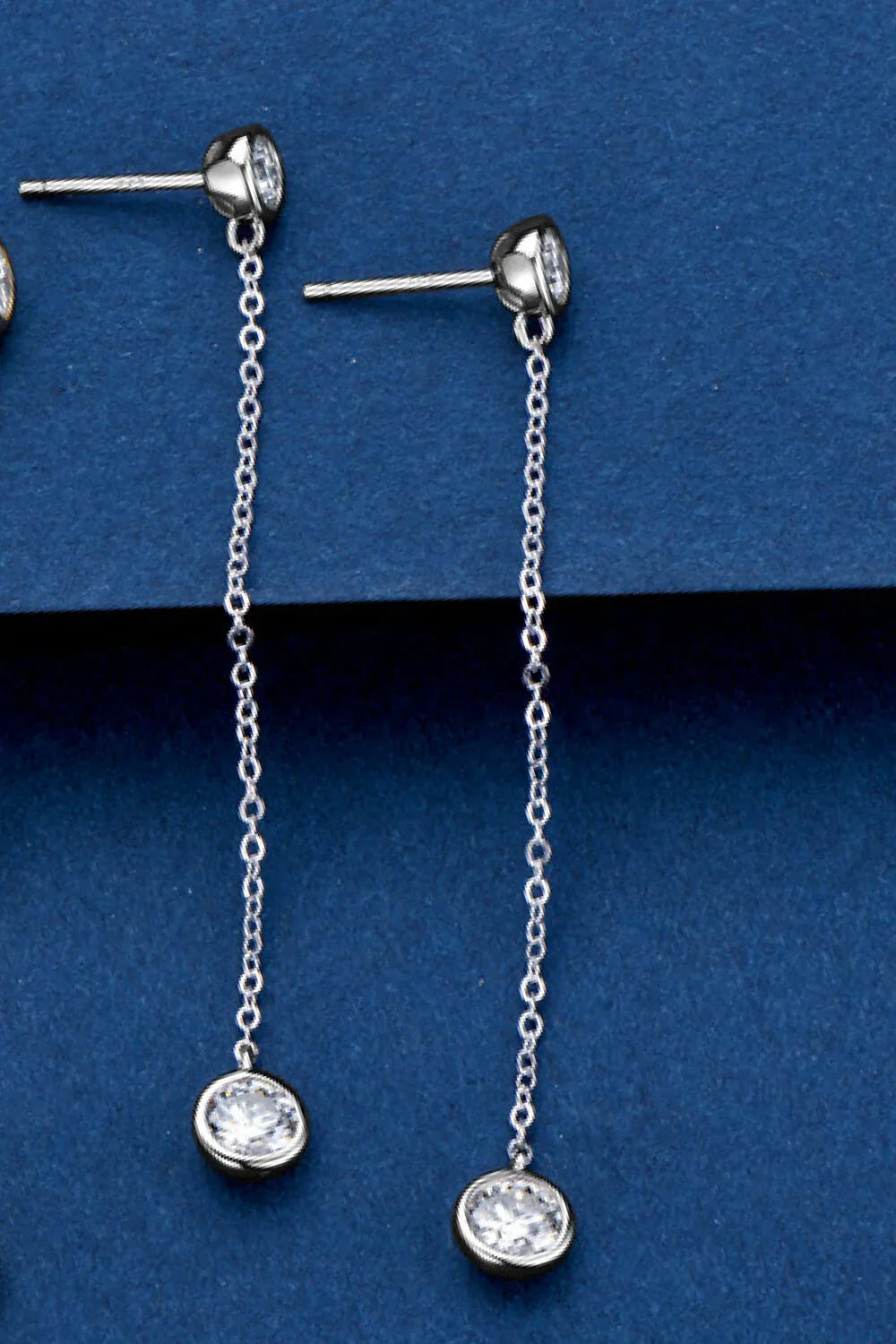 Lightweight Minimalist Moissanite Chain Earrings - Southern Shores Clothing