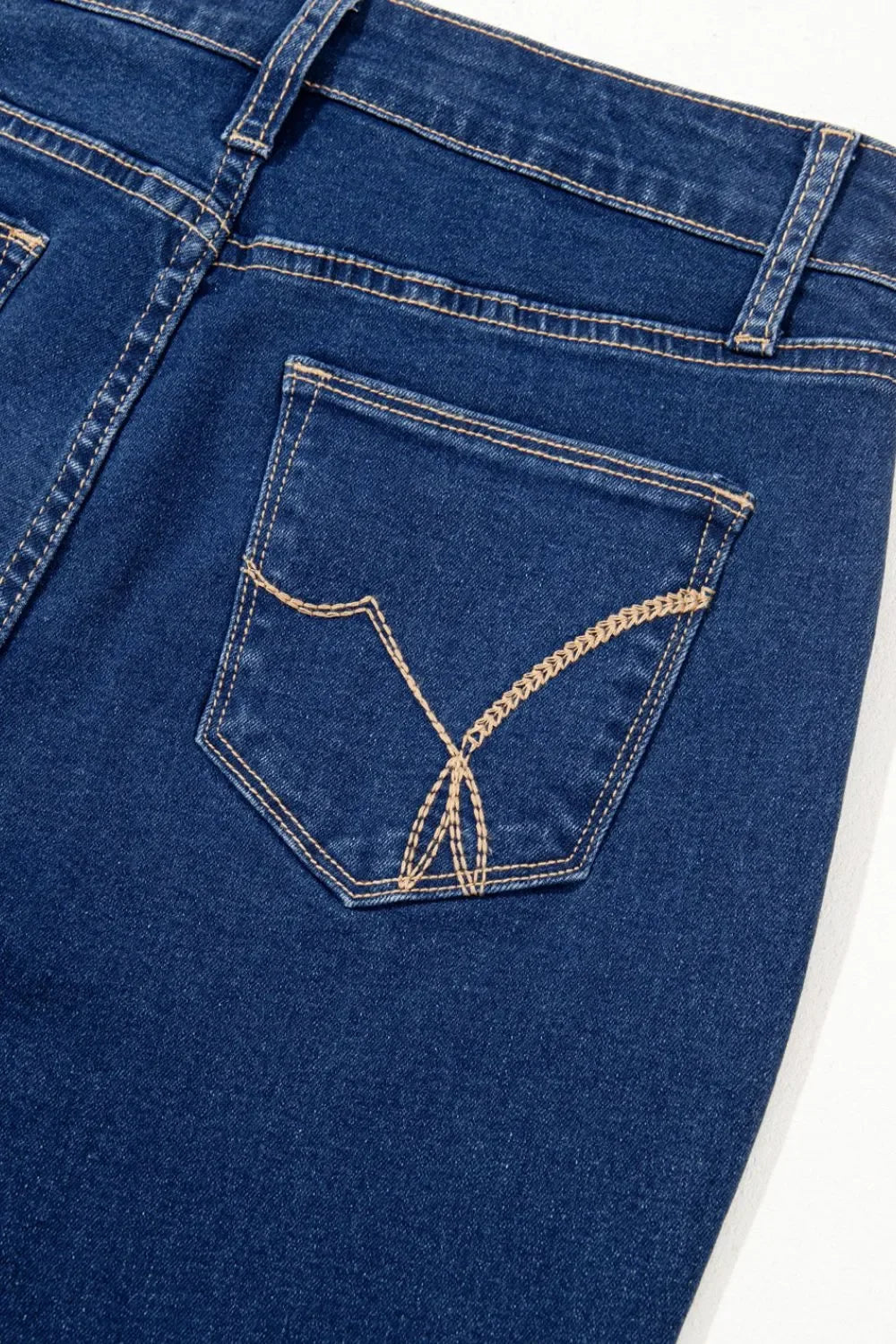 Coastal Straight Jeans With Center Seam Classic Fit - Southern Shores Clothing