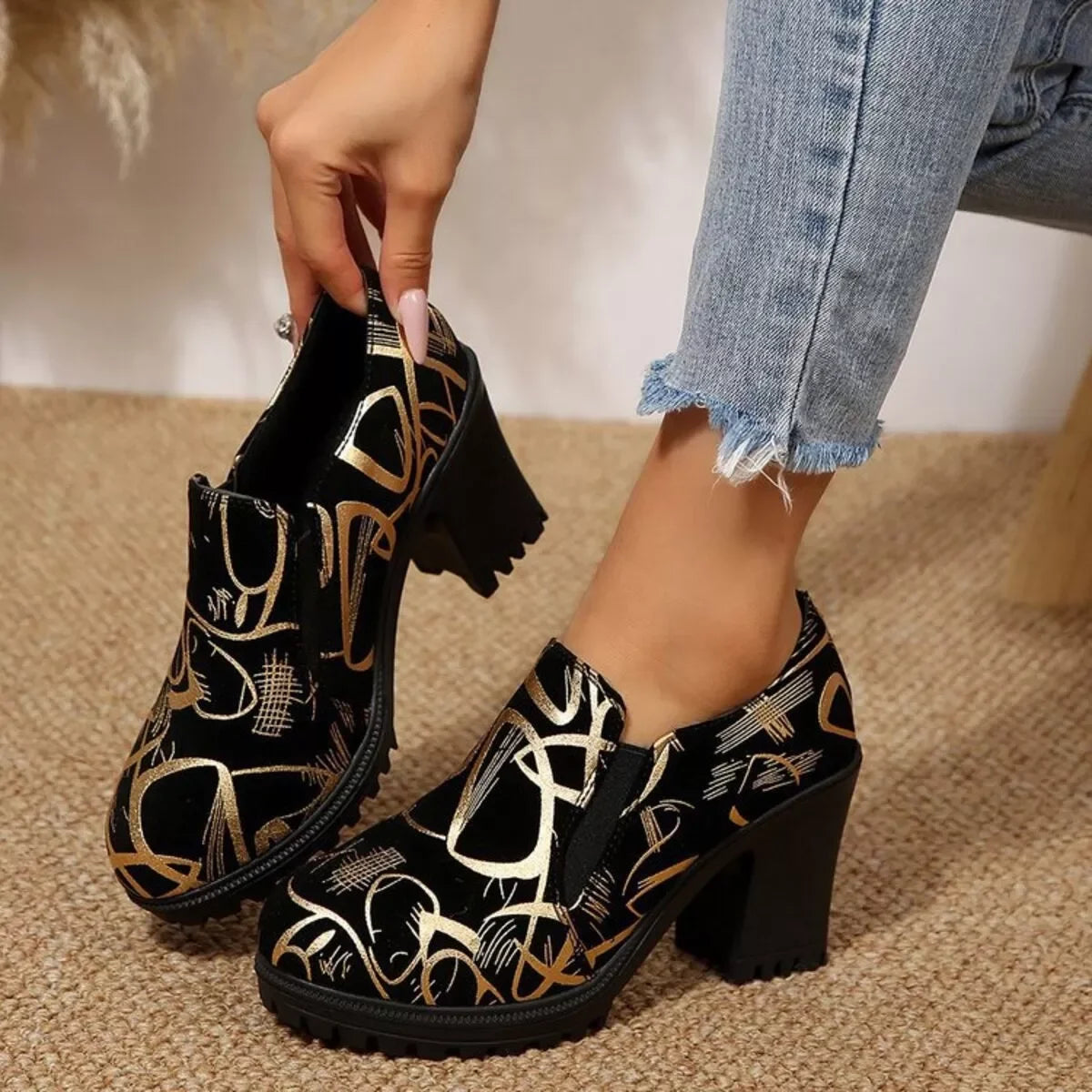 Round Toe Block Heel Pumps For Dressy Occasions