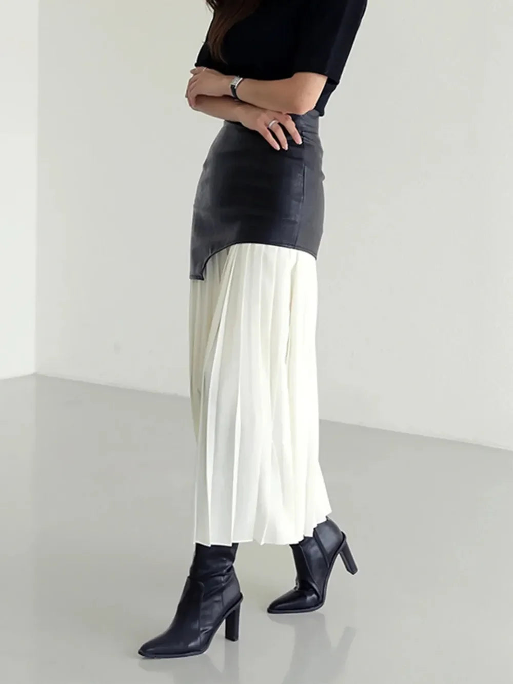 Pleated Contrast High Rise Polyester Skirt - Southern Shores Clothing