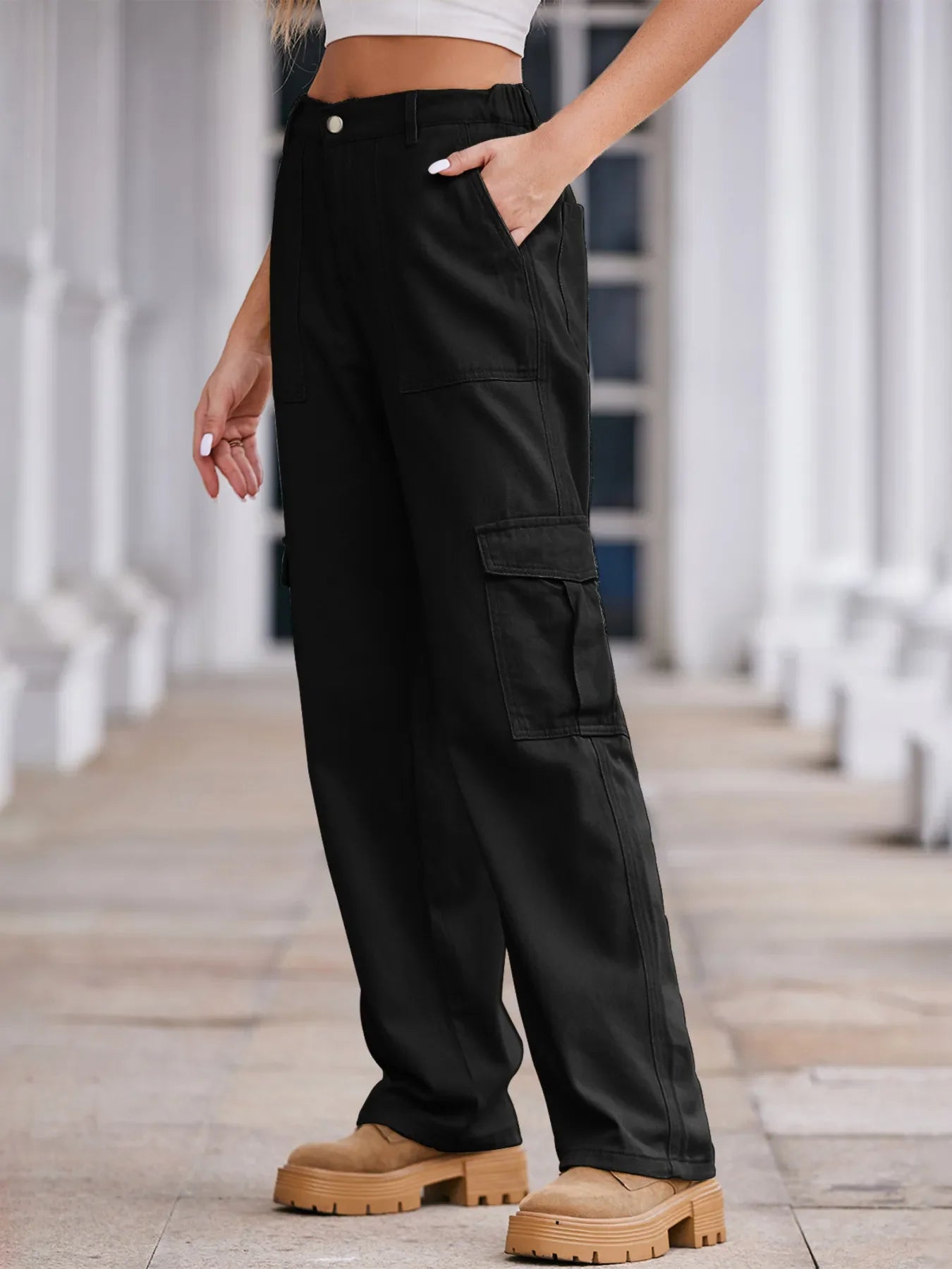 High-Waisted Stretch Cargo Jeans With Pockets - Southern Shores Clothing