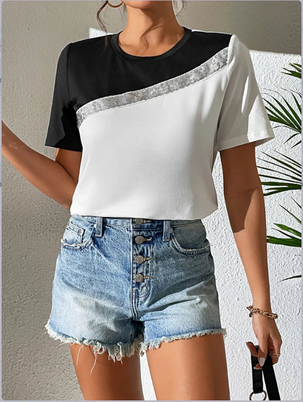 Contrast Round Neck Short Sleeve Tee, Relaxed Fit - Southern Shores Clothing