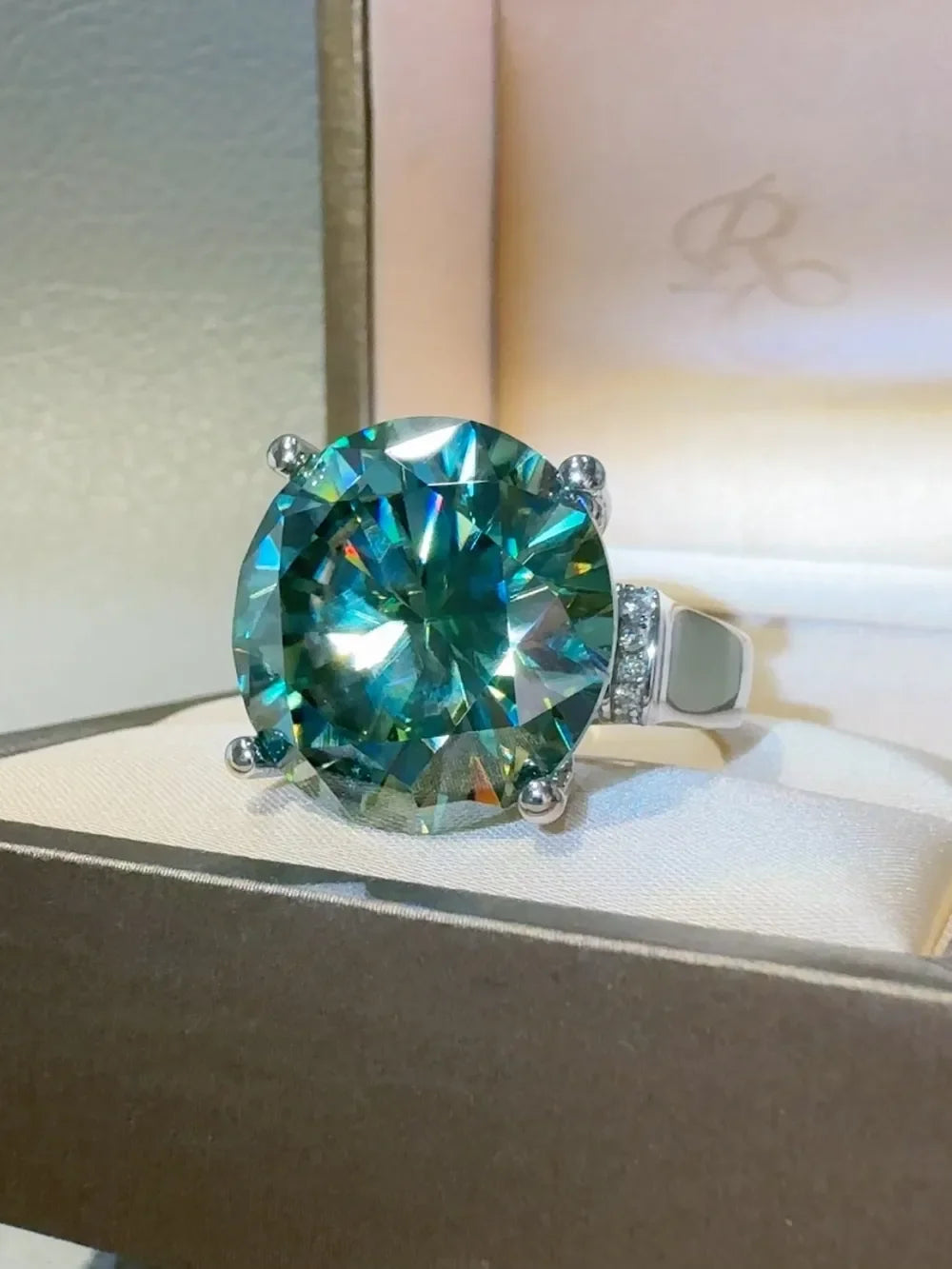 Coastal 20 Carat Moissanite Sterling Silver Ring - Southern Shores Clothing