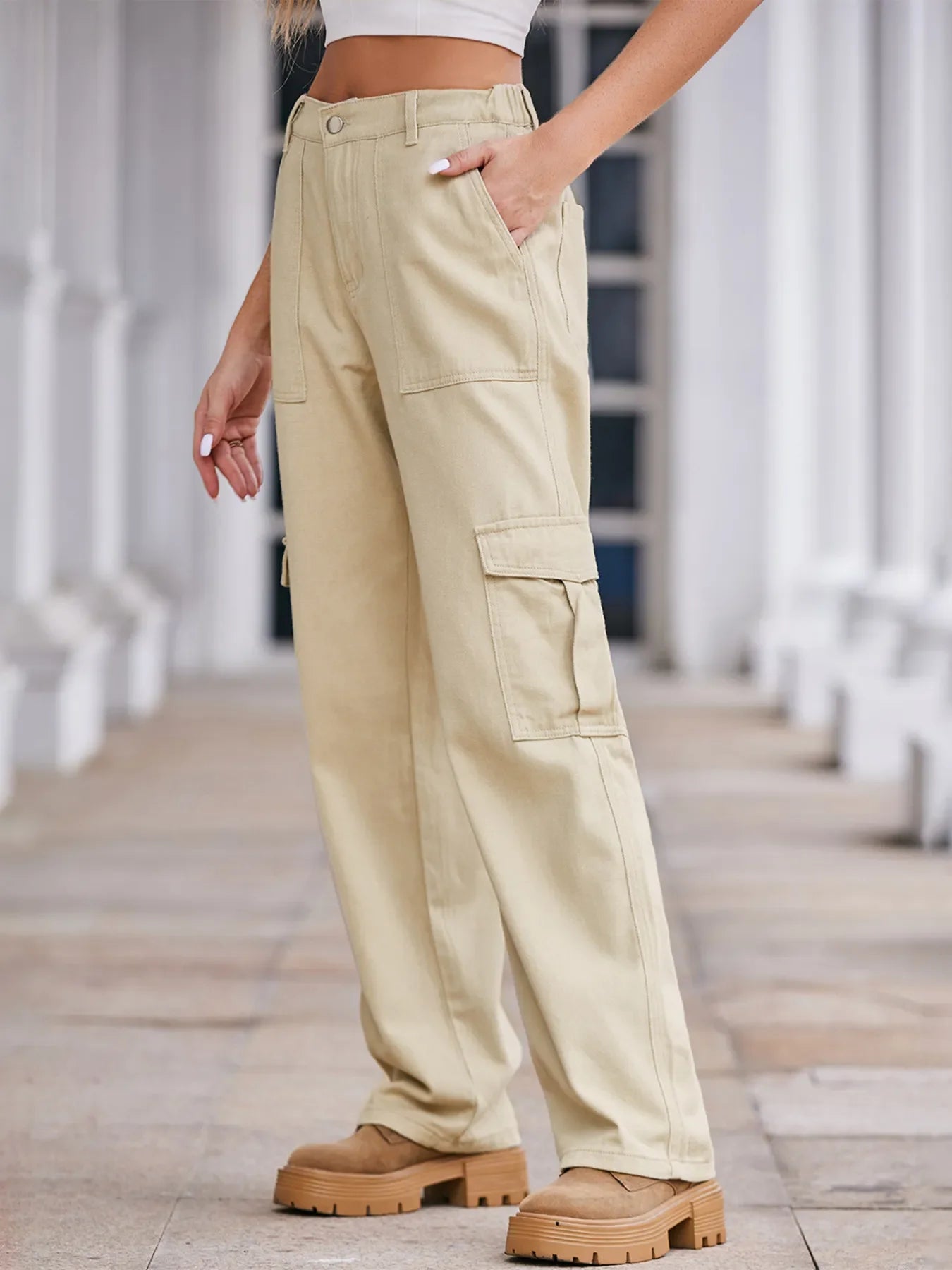 High-Waisted Stretch Cargo Jeans With Pockets - Southern Shores Clothing