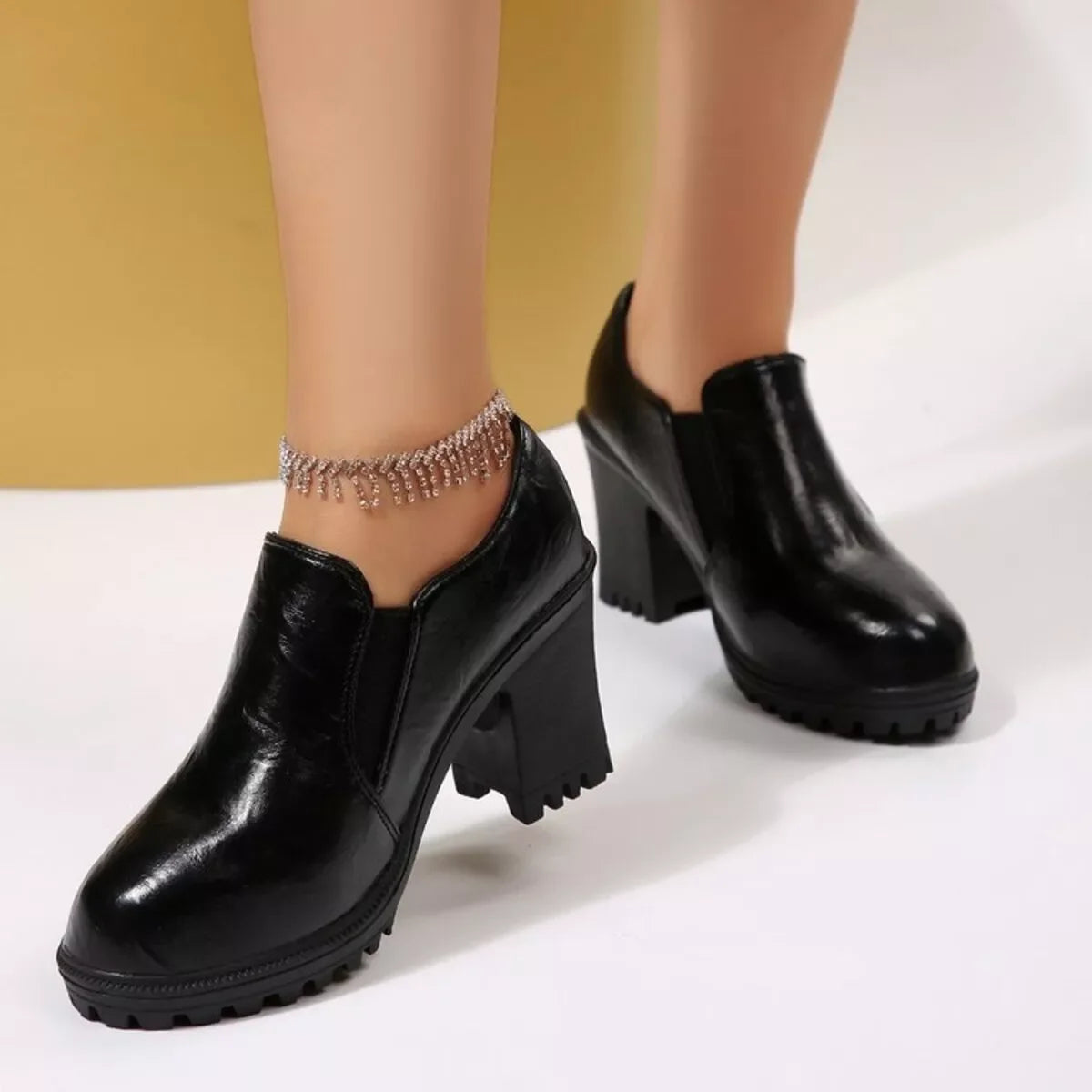 Round Toe Block Heels Pumps Leather Imported - Southern Shores Clothing
