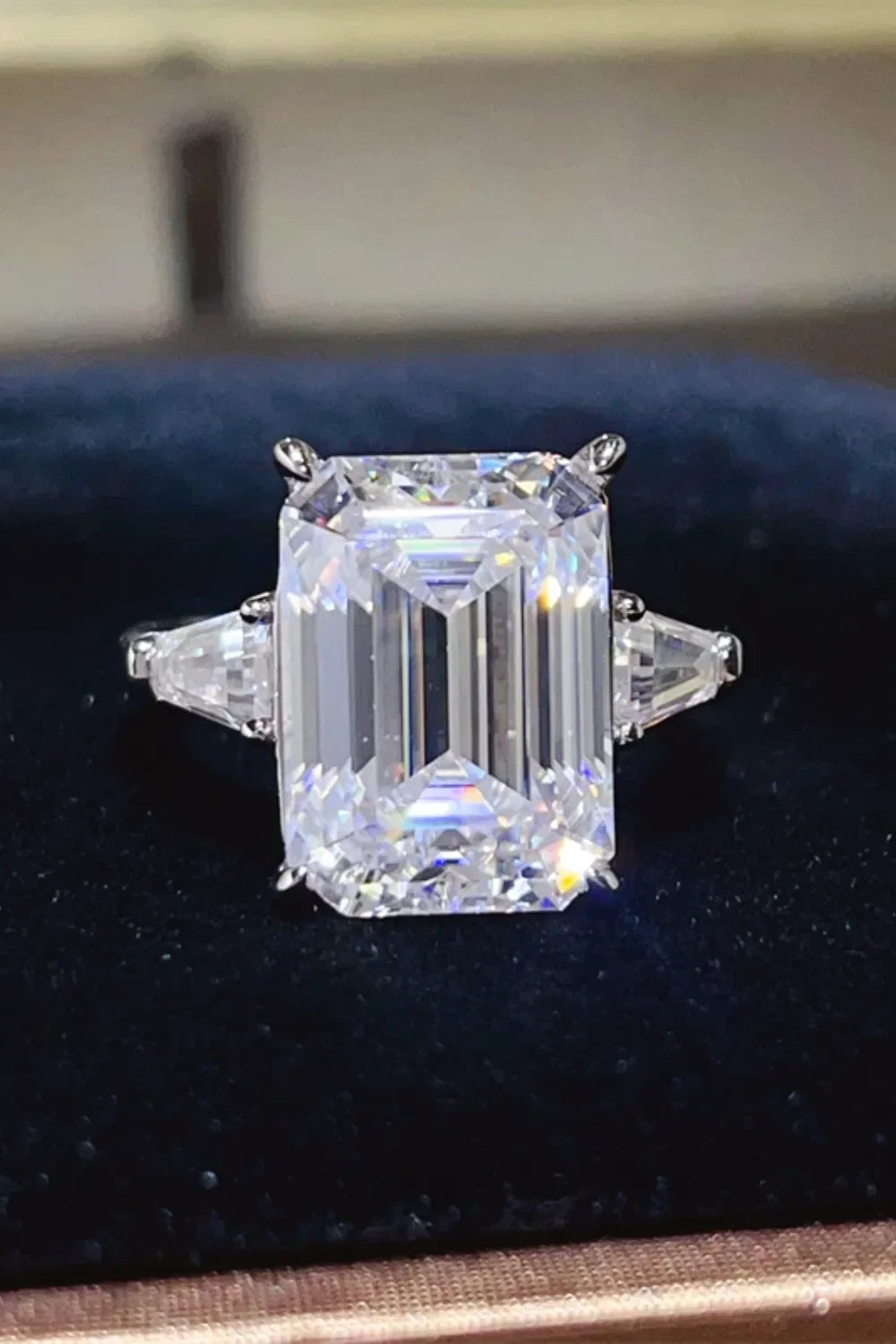 10 Carat Moissanite Sterling Silver Ring - Southern Shores Clothing
