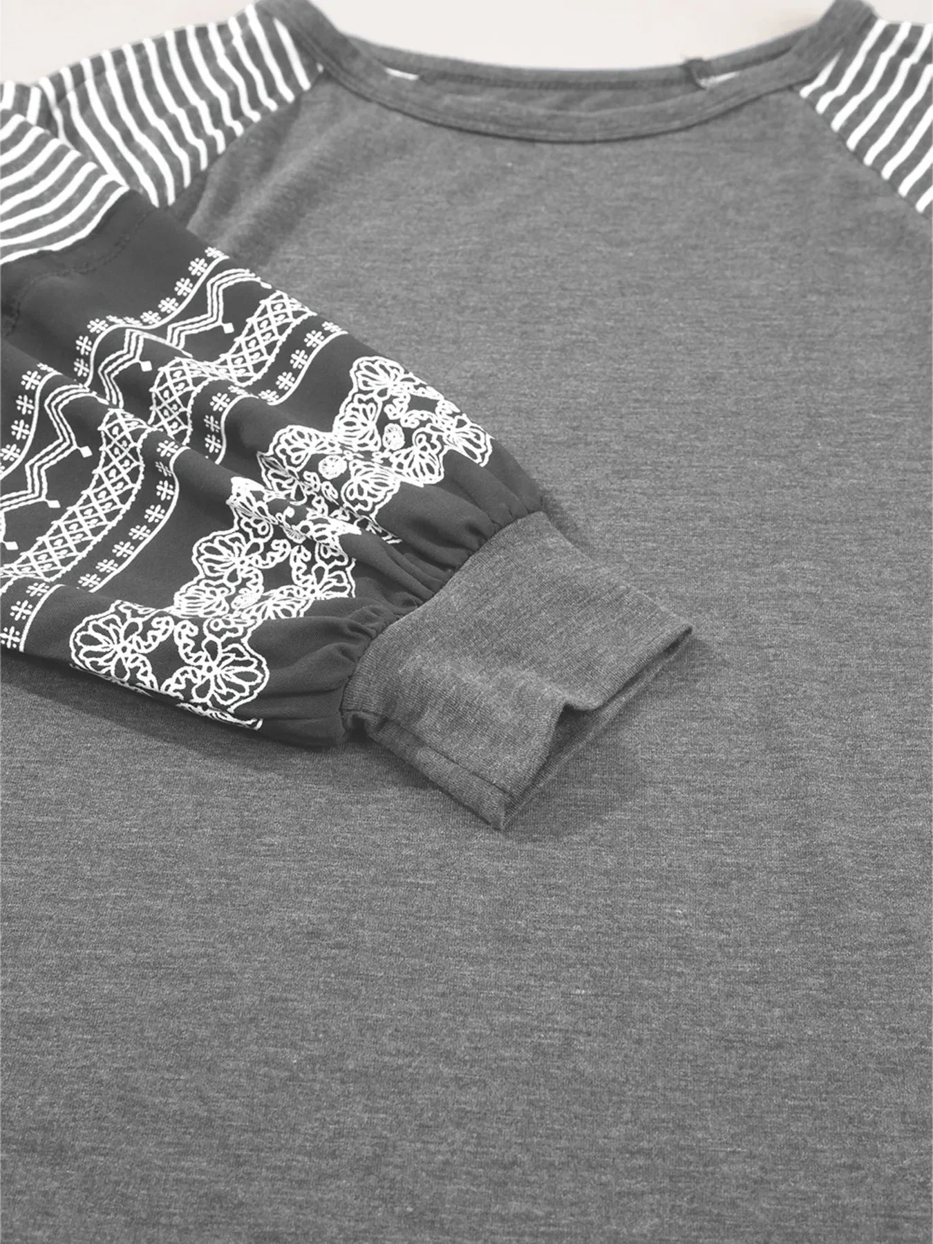 Contrast Print Striped Raglan Long Sleeve Loose Top - Southern Shores Clothing