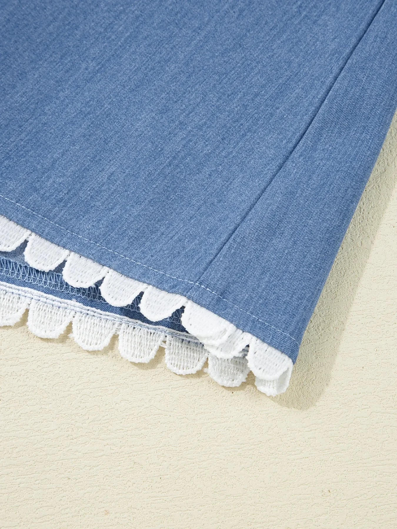 Collared Neck Balloon Sleeve Blouse With Contrast Trim - Southern Shores Clothing