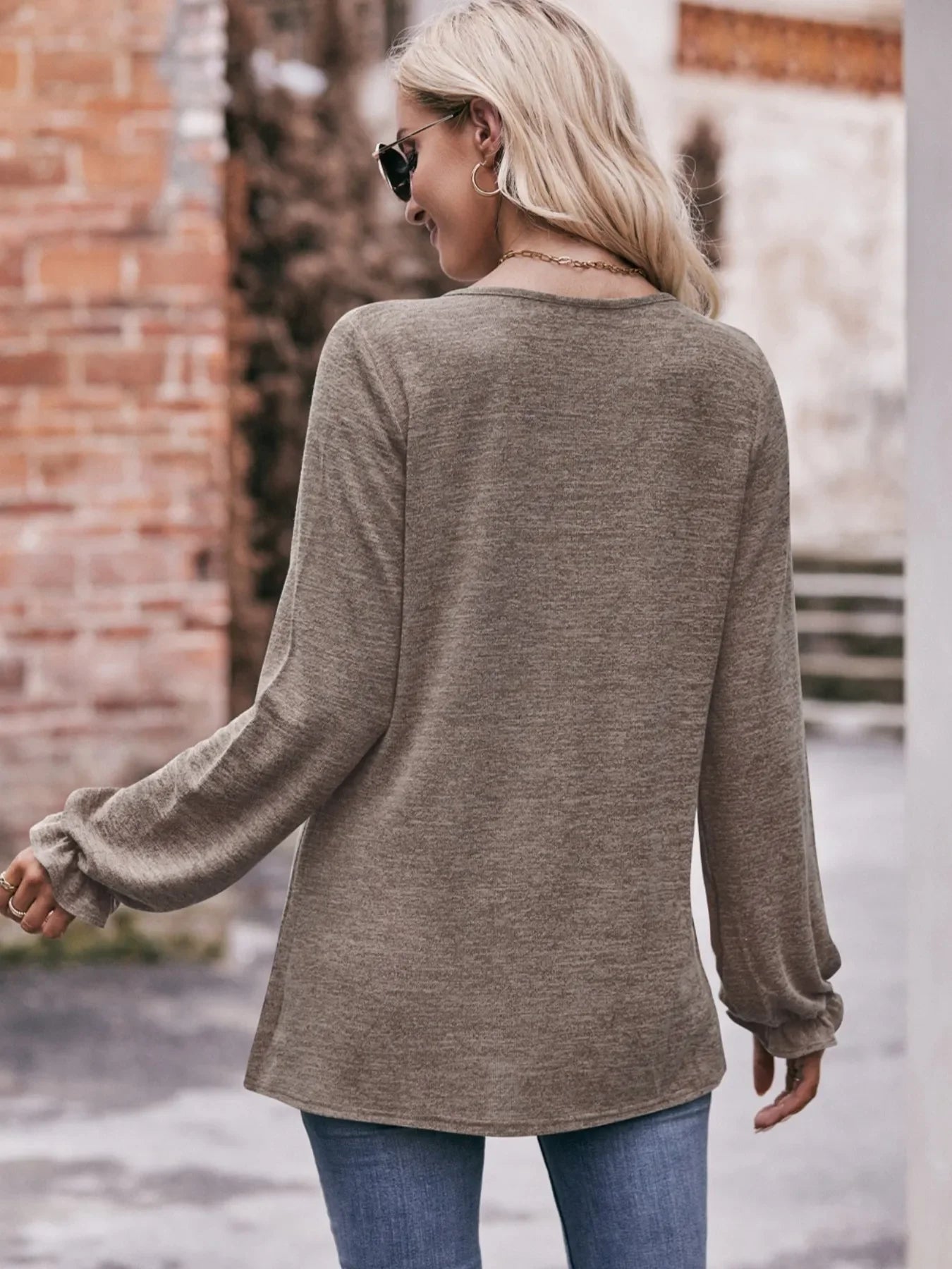 Round Neck Long Sleeve Casual T-Shirt - Southern Shores Clothing