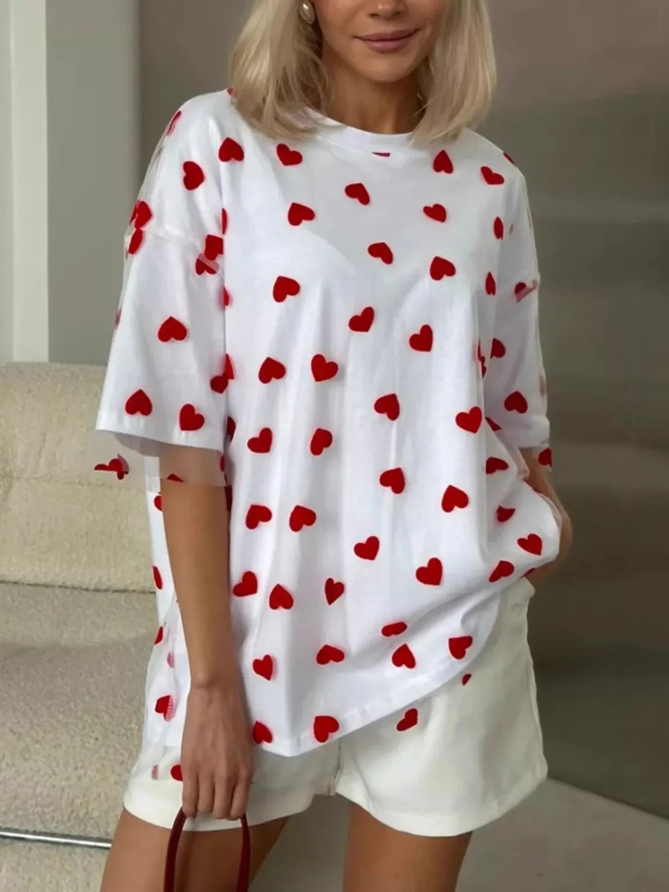 Oversized Heart Print T Shirt For Everyday Wear - Southern Shores Clothing