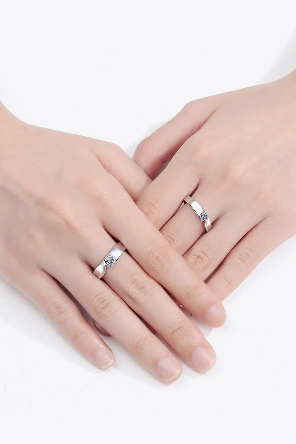 Minimalist Moissanite Sterling Silver Ring - Southern Shores Clothing