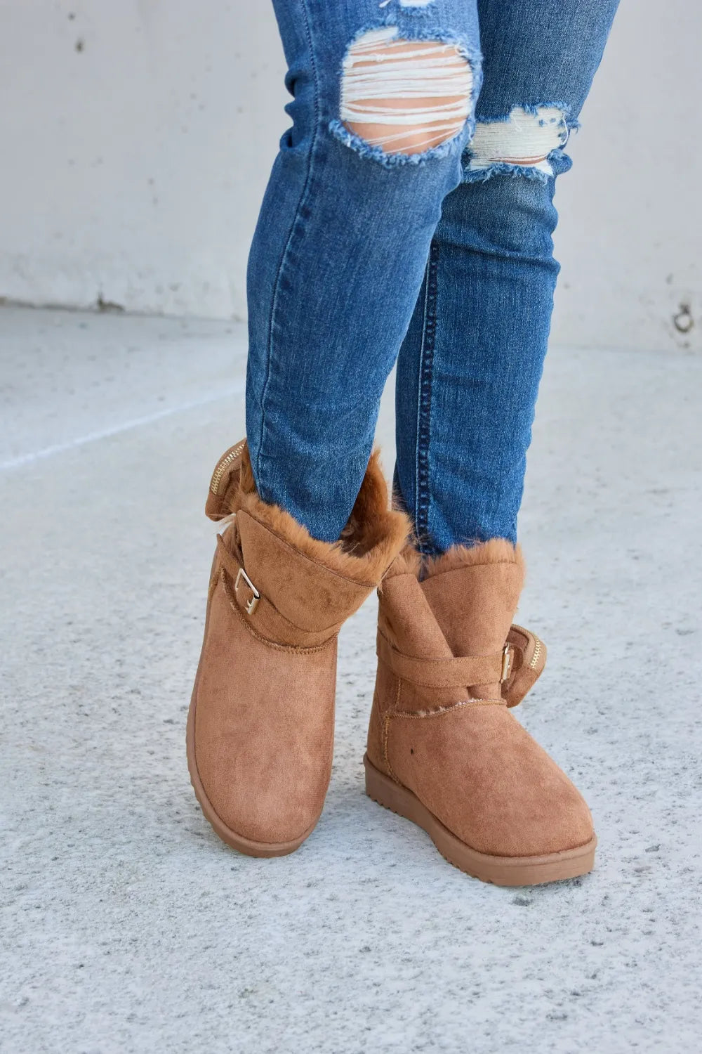 Plush Thermal Flat Boots With Plush Lining