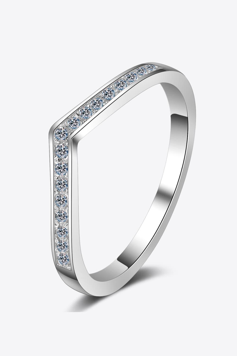 Minimalist Rhodium-Plated Moissanite Ring - Southern Shores Clothing