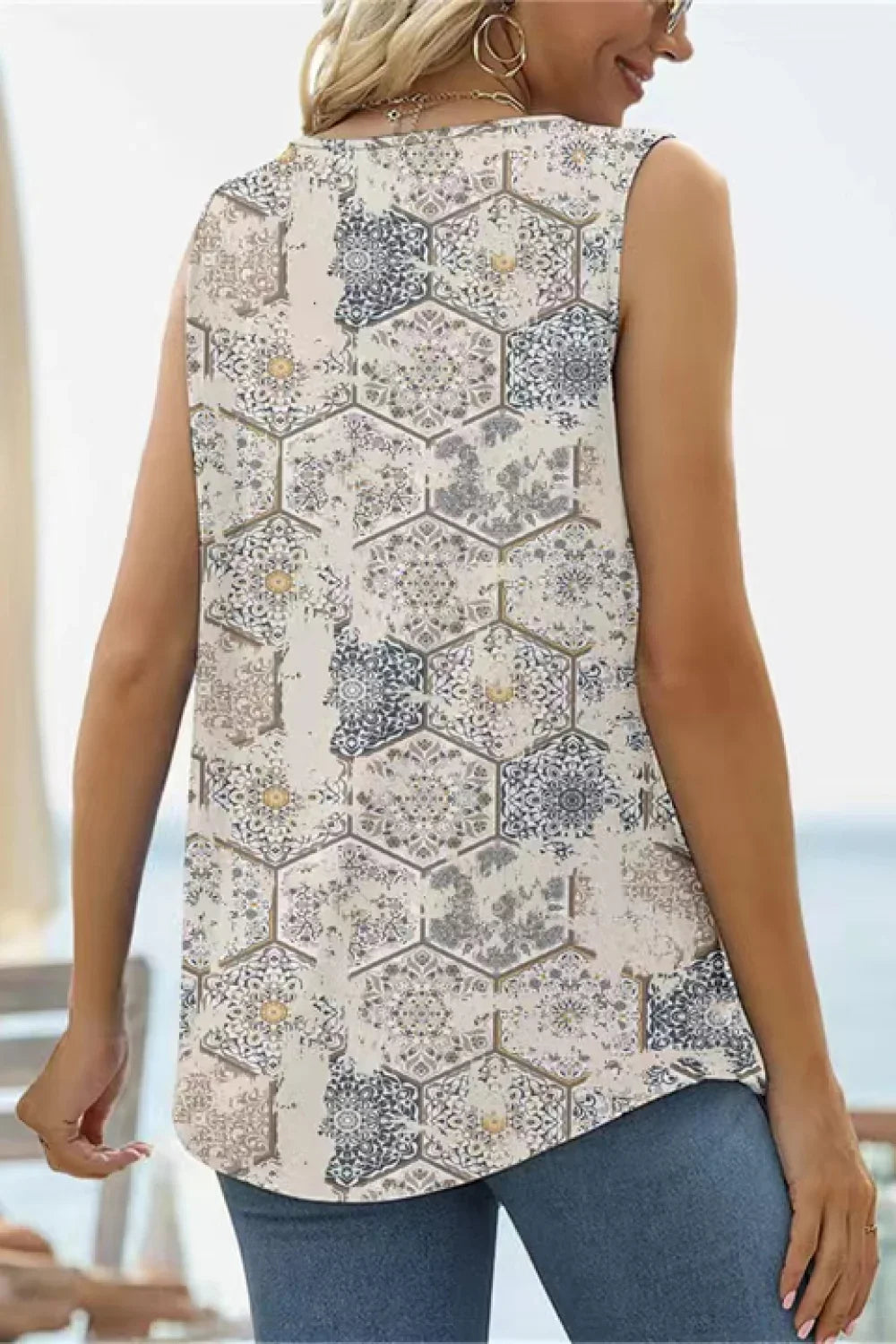 Printed Floral Square Neck Stretch Tank Top - Southern Shores Clothing