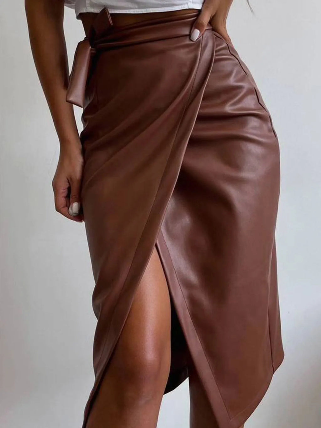 Women's Coastal Slit Leather Midi Skirt for Beach Outings