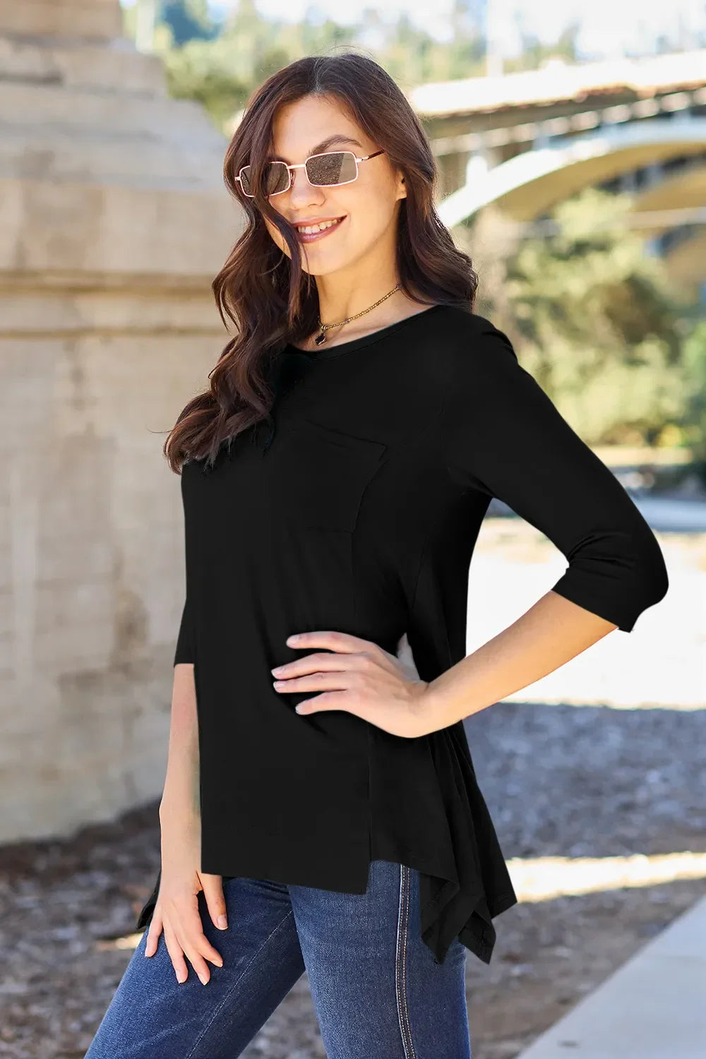 Pocketed Round Neck T Shirt With Classic Fit Rayon Spandex - Southern Shores Clothing