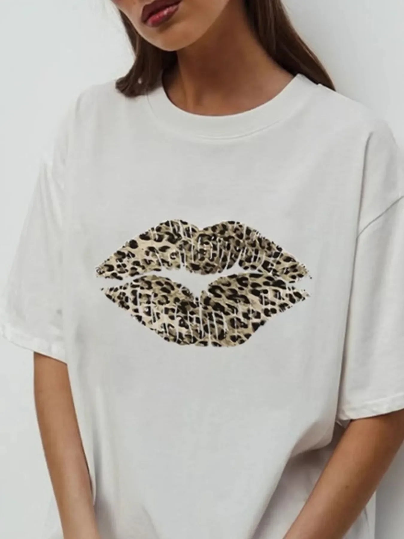 Leopard Lips Round Neck Oversized T Shirt - Southern Shores Clothing