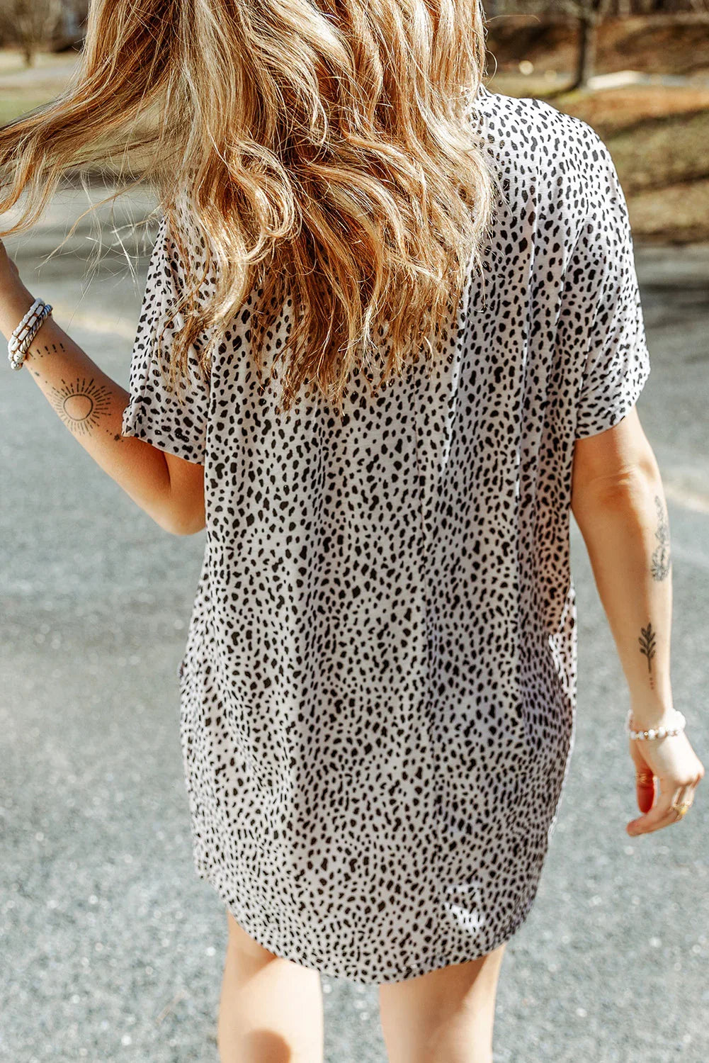 Animal Print Round Neck Tunic Tee With Pockets Stretchy - Southern Shores Clothing
