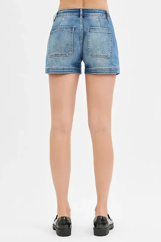 Low Rise Patched Pocket Shorts For Warm Weather - Southern Shores Clothing
