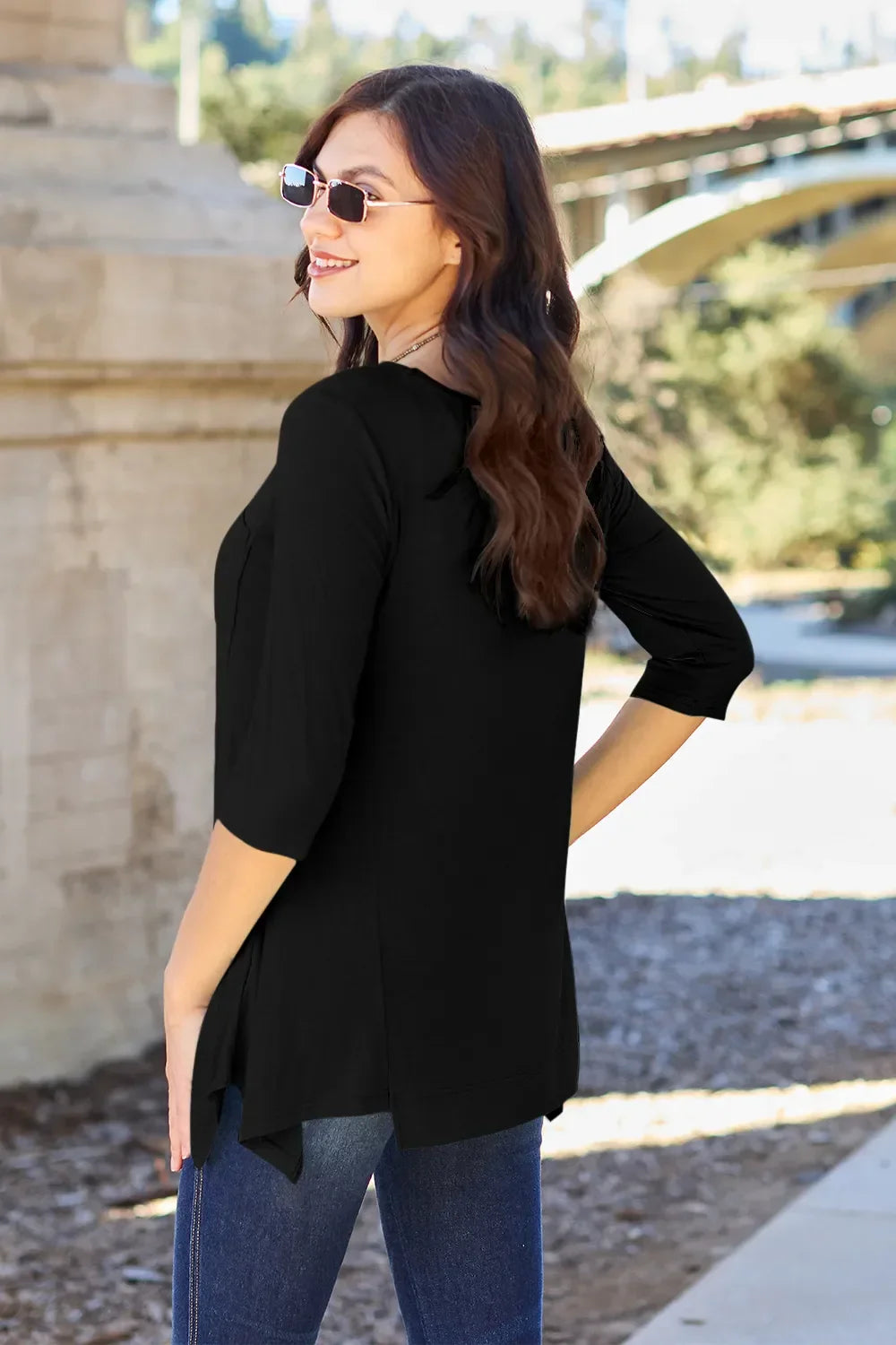 Pocketed Round Neck T Shirt With Classic Fit Rayon Spandex - Southern Shores Clothing