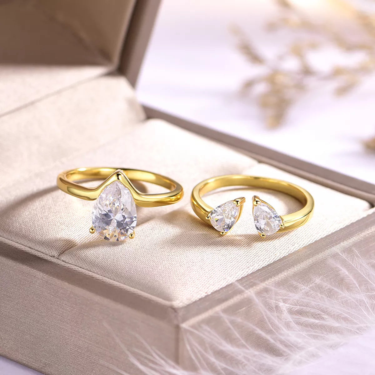 Southern Shores 2-Piece 1.75 Carat Moissanite Teardrop Ring