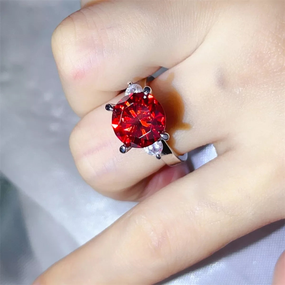 Moissanite Sterling Silver Ring With 5-Carat Centerpiece - Southern Shores Clothing