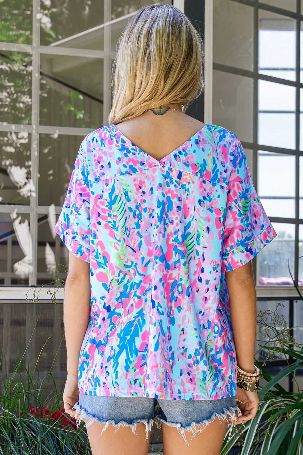 V-Neck Short Sleeve Printed Stretch Casual T-Shirt - Southern Shores Clothing