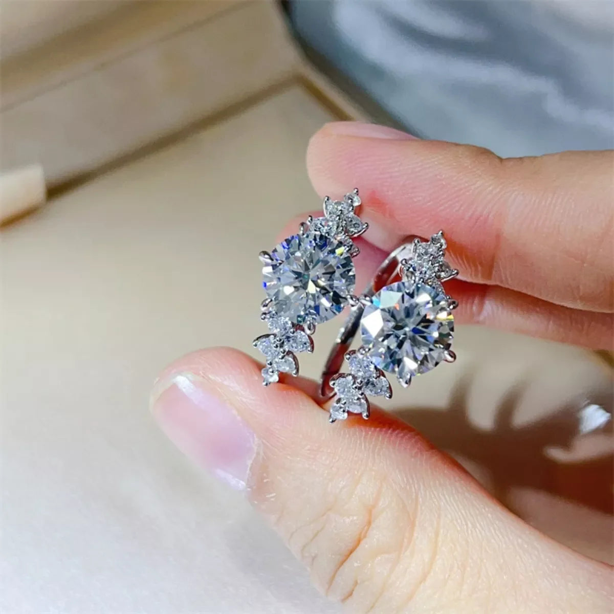 3 Carat Moissanite Ring In Platinum-Plated Sterling Silver - Southern Shores Clothing