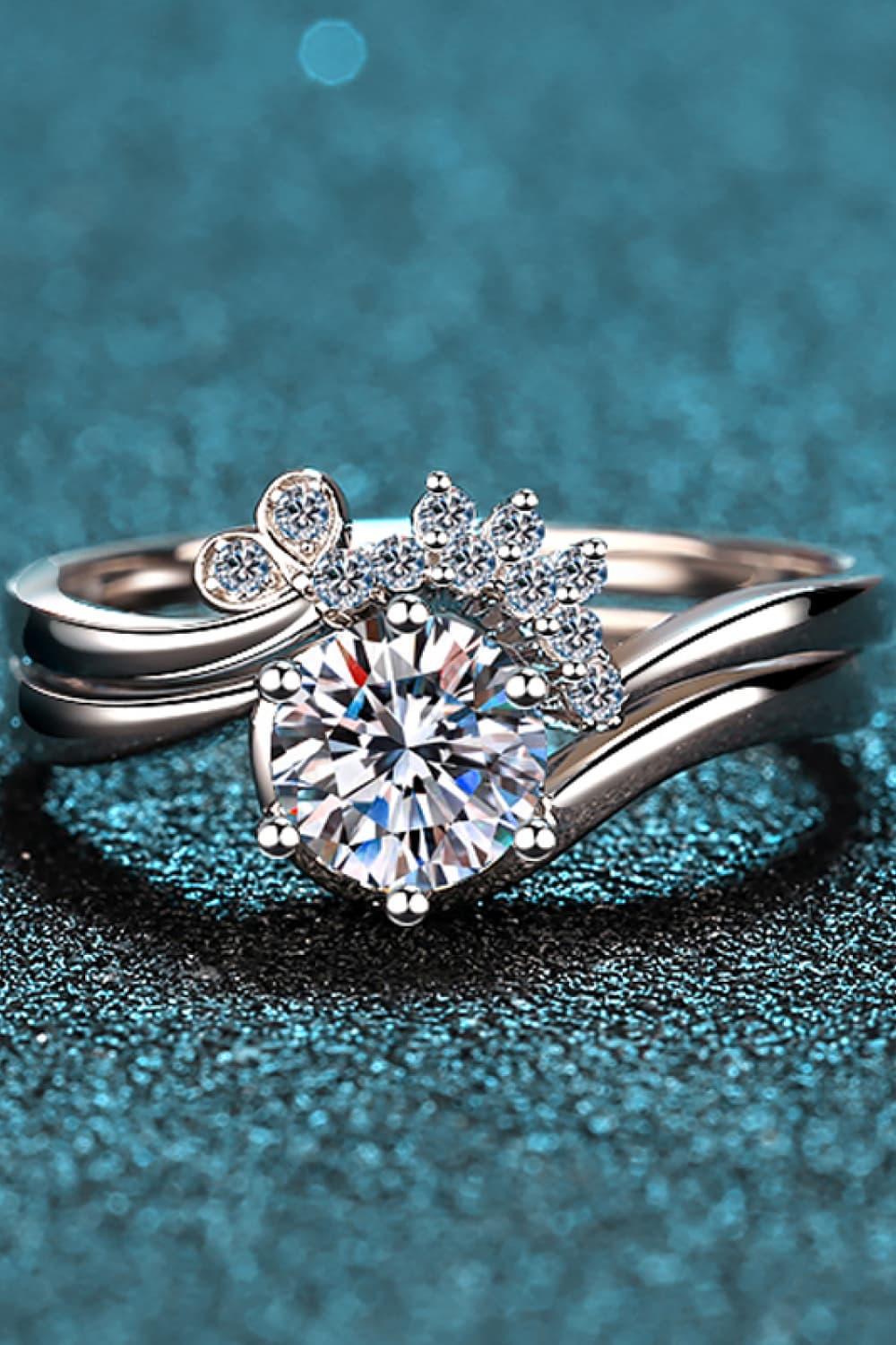 Minimalist Moissanite Ring Set With Comfort Design