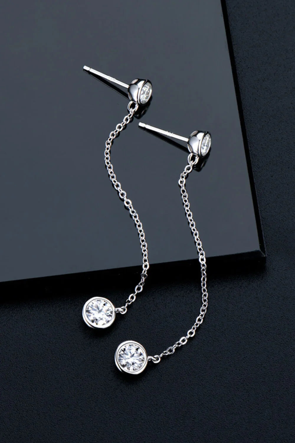 Lightweight Minimalist Moissanite Chain Earrings - Southern Shores Clothing
