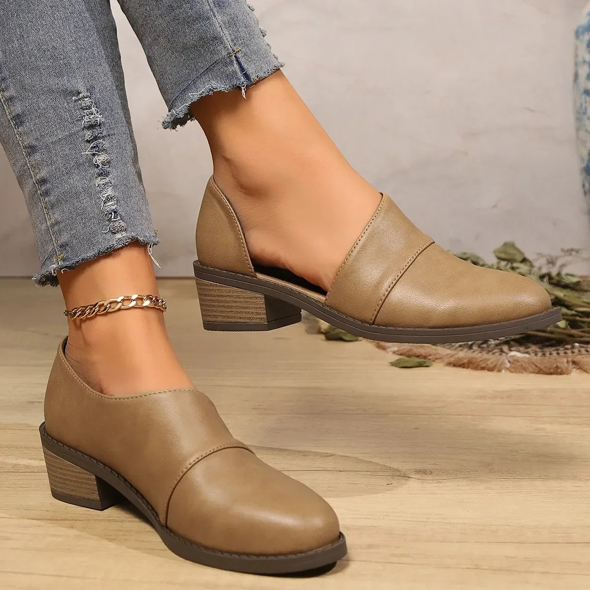 Point Toe Block Heel Pumps With Chain Detail - Southern Shores Clothing