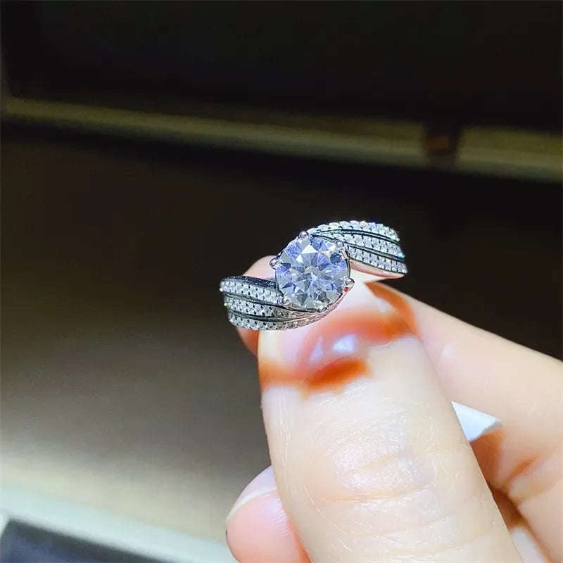 1 Carat Moissanite Center Stone Ring In Sterling Silver - Southern Shores Clothing