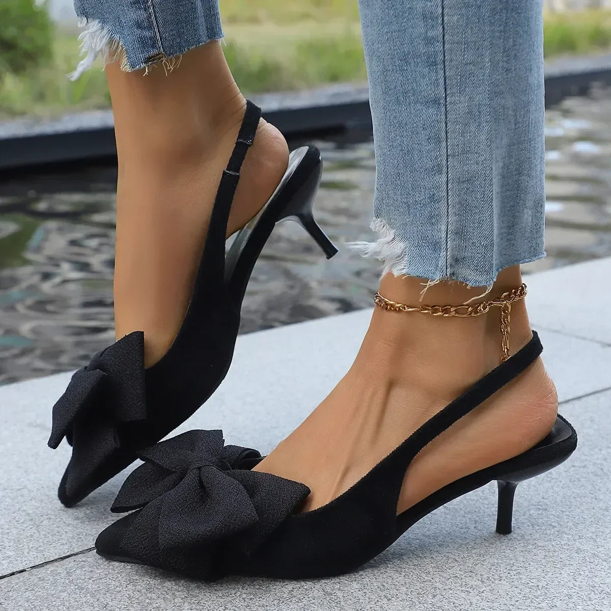 Delicate Bow Point Toe Kitten Heel Pumps