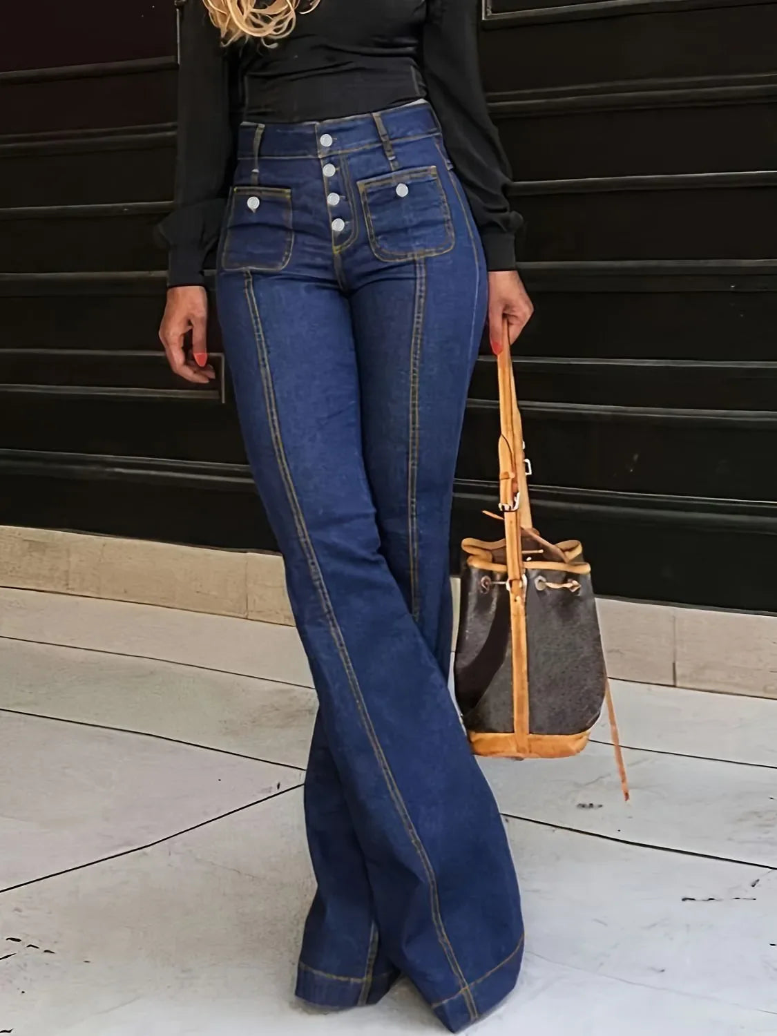 Stretch Denim Flare Jeans With Pockets For Everyday Comfort - Southern Shores Clothing