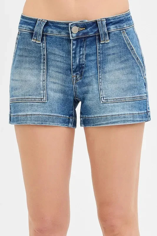 Low Rise Patched Pocket Shorts For Warm Weather - Southern Shores Clothing