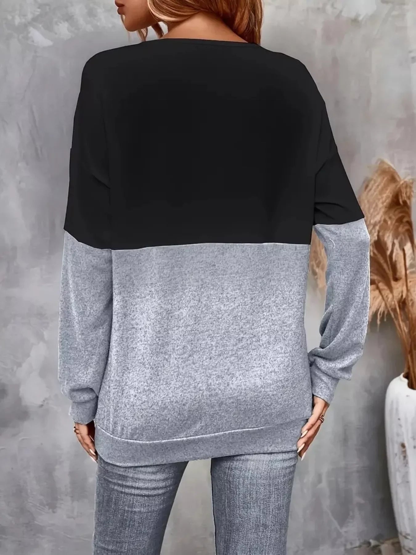 Crisscross V-Neck Block Long Sleeve Stretch T-Shirt - Southern Shores Clothing