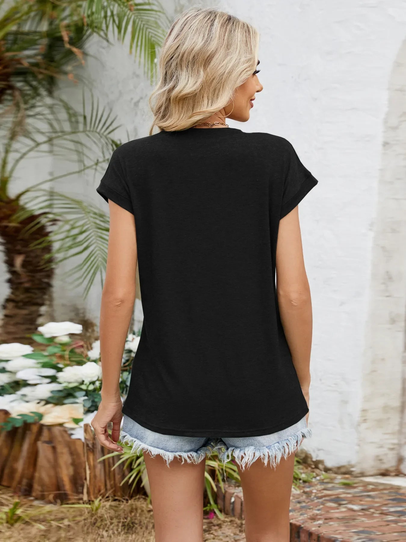 Relaxed Fit Stretchy V Neck T Shirt With Spade Design - Southern Shores Clothing