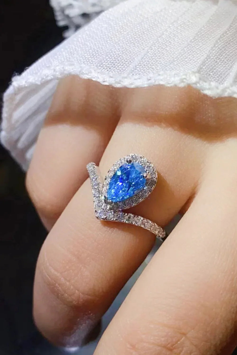 1 Carat Pear Moissanite Heart Ring In Sterling Silver - Southern Shores Clothing