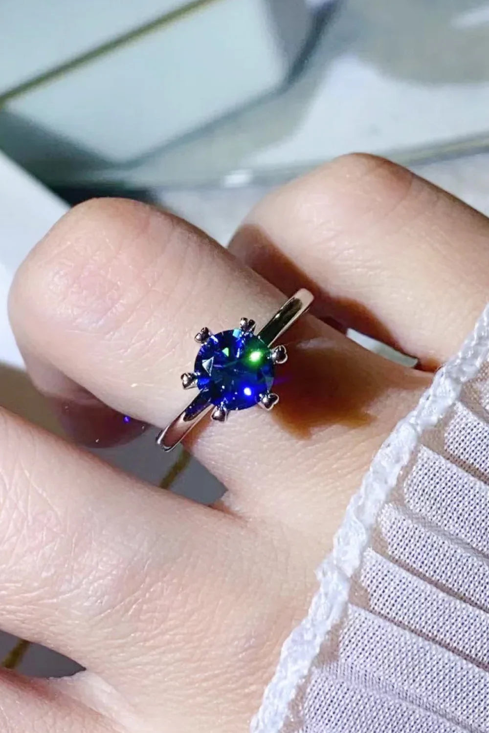 1 Carat Minimalist Moissanite Solitaire Ring - Southern Shores Clothing