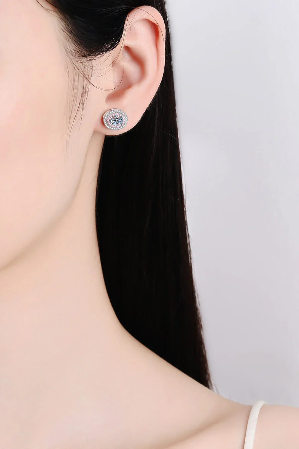 Minimalist Platinum-Plated Moissanite Stud Earrings - Southern Shores Clothing