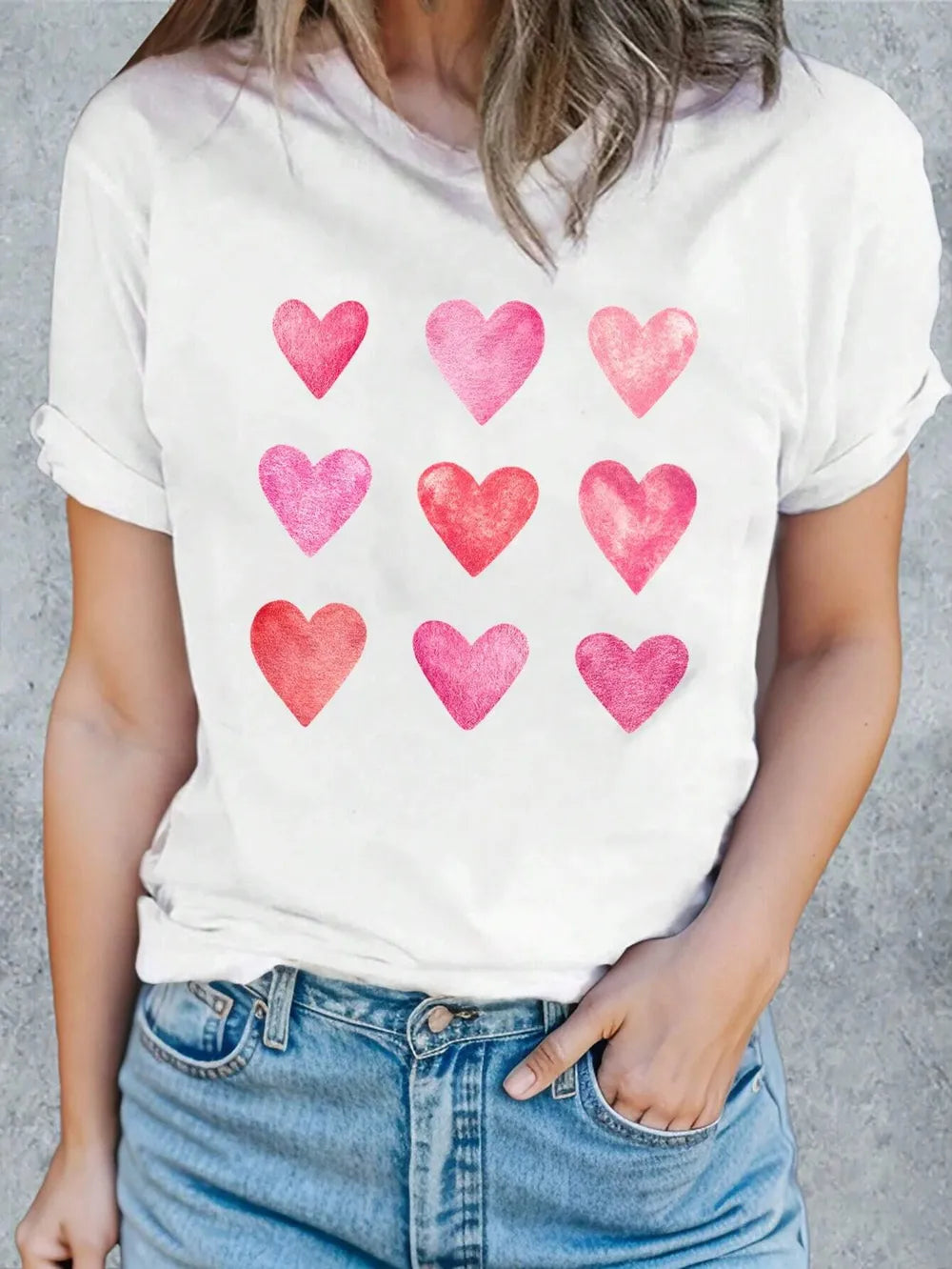 Women's Heart Design Round Neck Short Sleeve T-Shirt for Everyday Wear