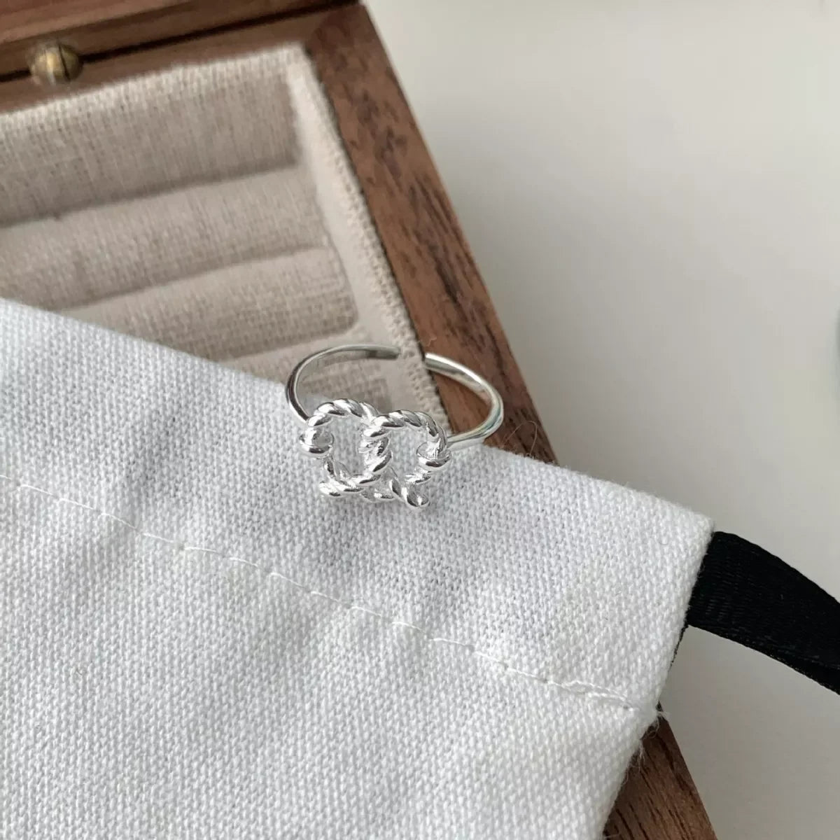 925 Sterling Silver Heart Knot Ring With Delicately Twisted Band - Southern Shores Clothing