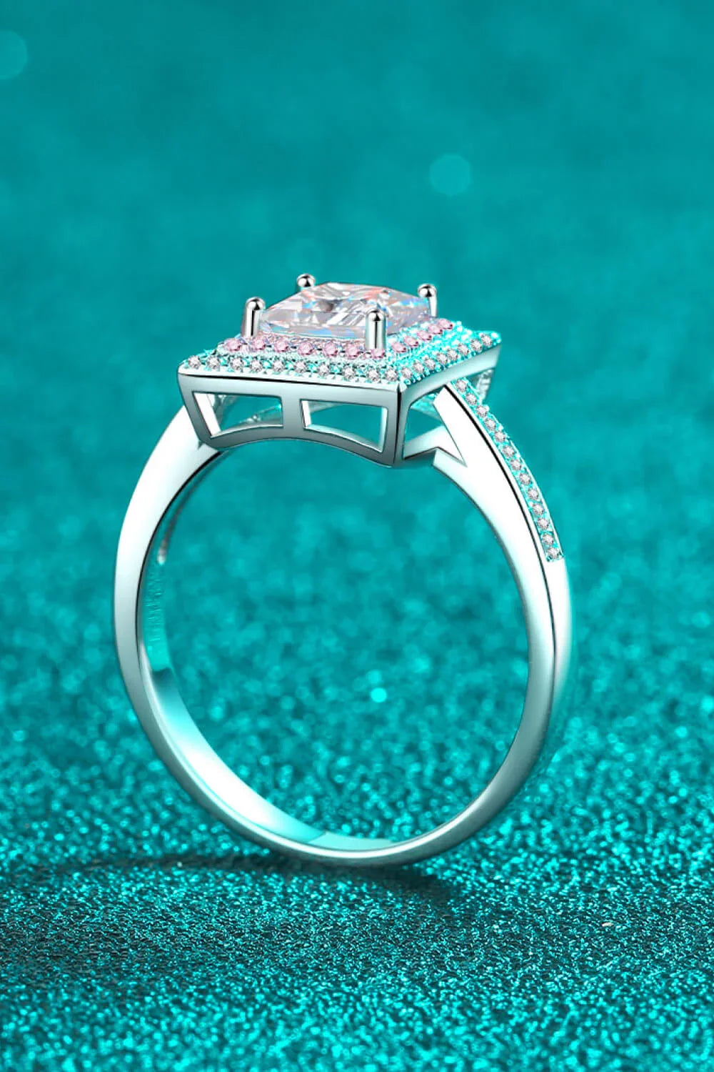 Minimalist 1 Carat Moissanite Ring With Geometric Design - Southern Shores Clothing
