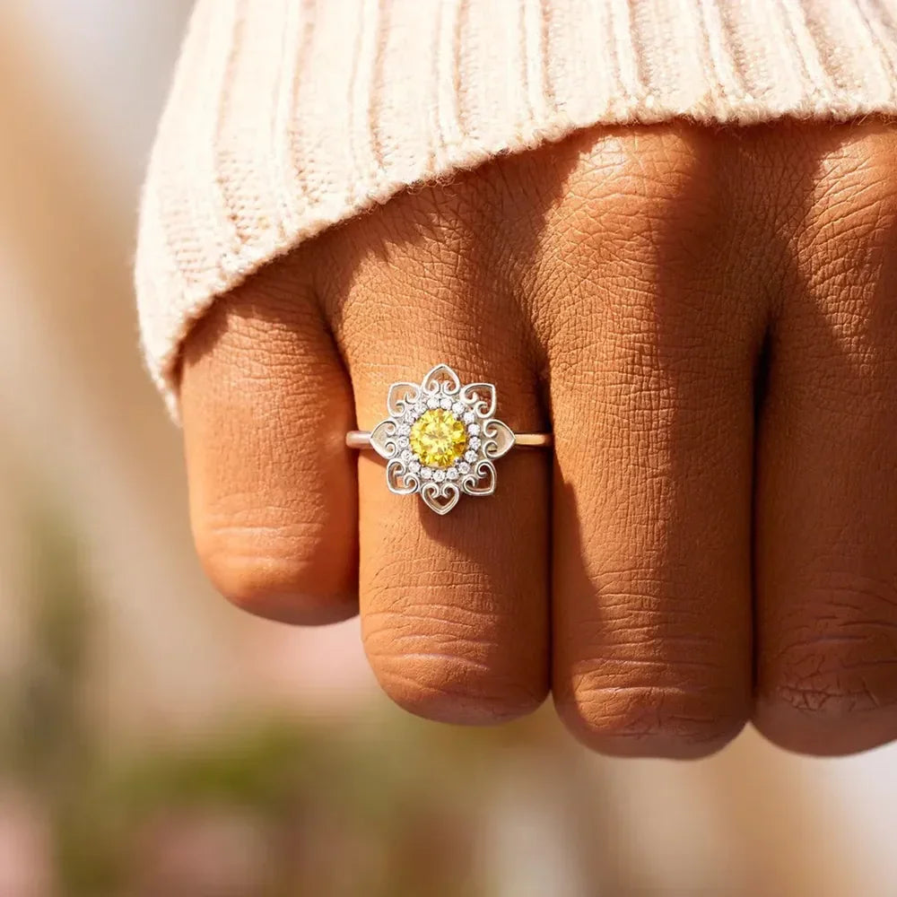 Flower Shape Zircon Ring Platinum-Plated Sterling Silver - Southern Shores Clothing