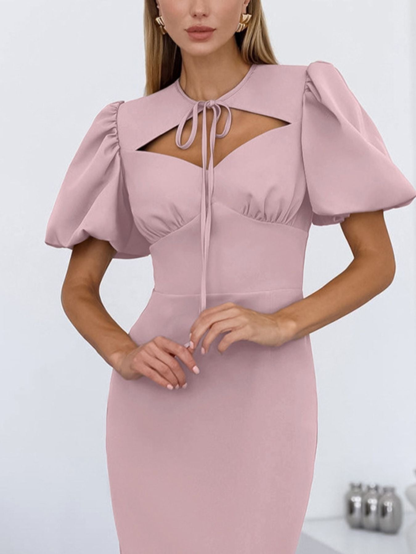Elegant Cutout Front Puff Sleeve Dress For Formal Occasions