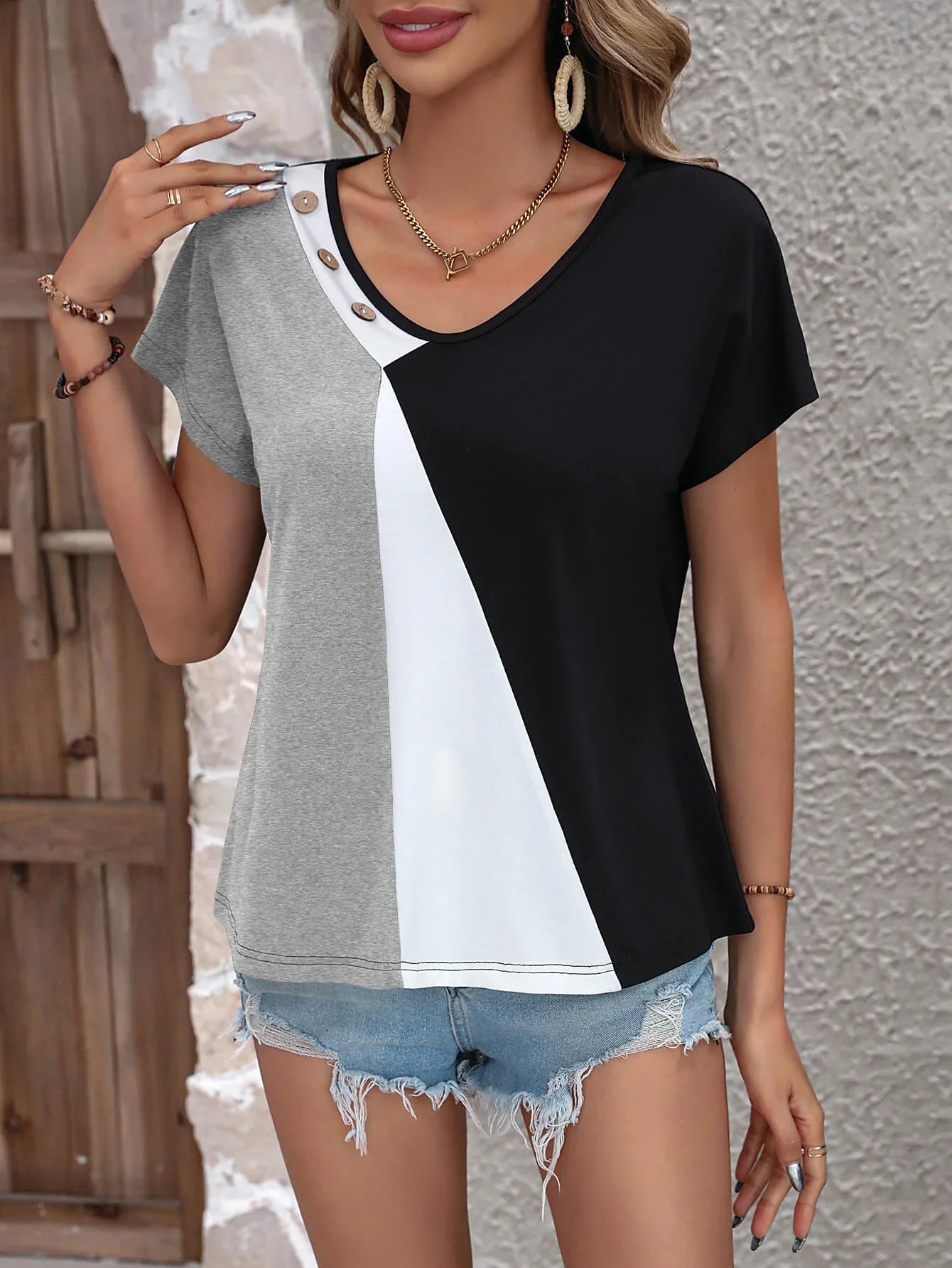 Block V Neck T Shirt With Decorative Buttons - Southern Shores Clothing