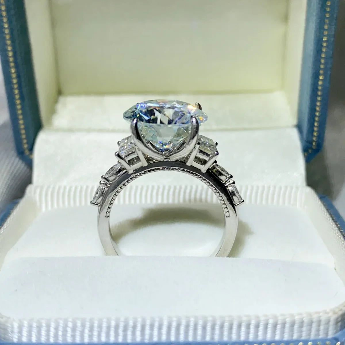 Sterling Silver Moissanite Ring With Center Stone And Side Stones - Southern Shores Clothing
